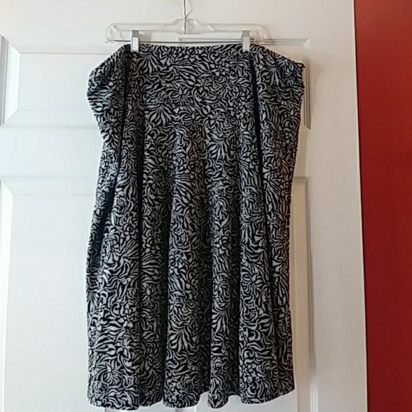 Dressbarn Skirt - Picture 3 of 5
